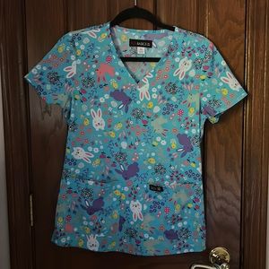 Women’s Easter Scrub Top - Koi Basics